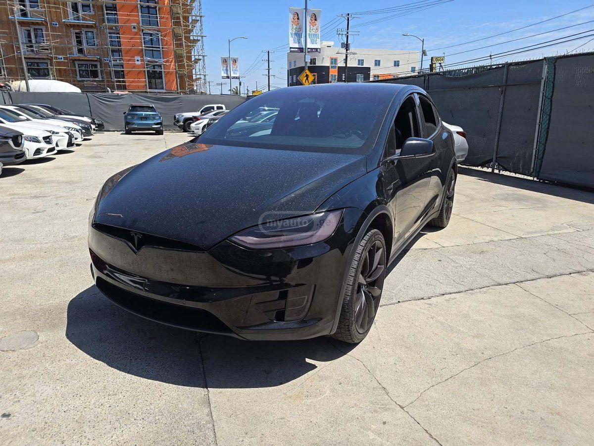Tesla Model 3 - фото 2