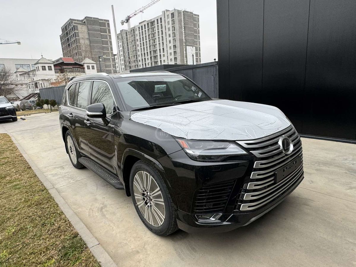 Lexus LX 500 - фото 11