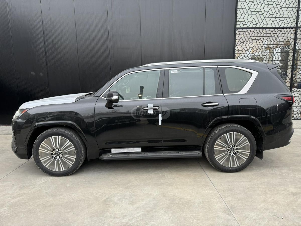 Lexus LX 500 - фото 12