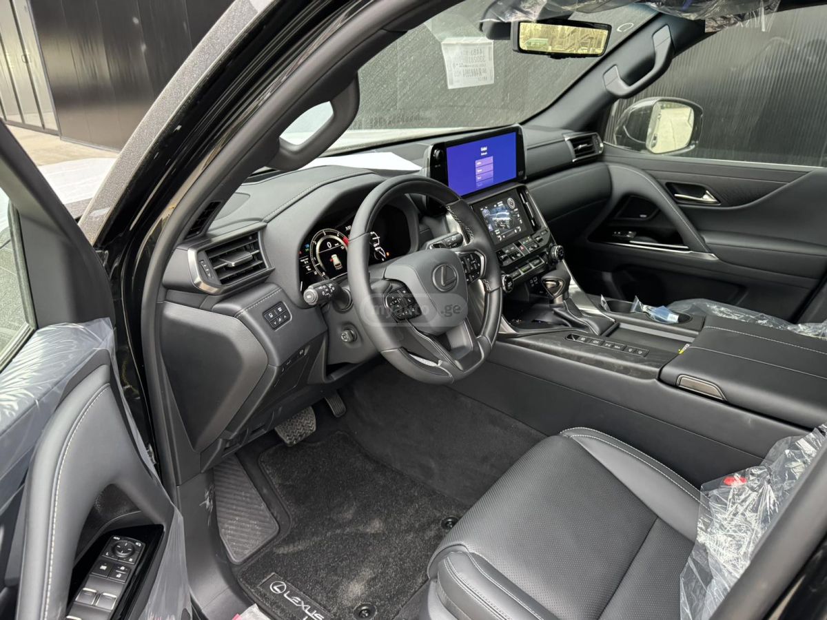 Lexus LX 500 - фото 2