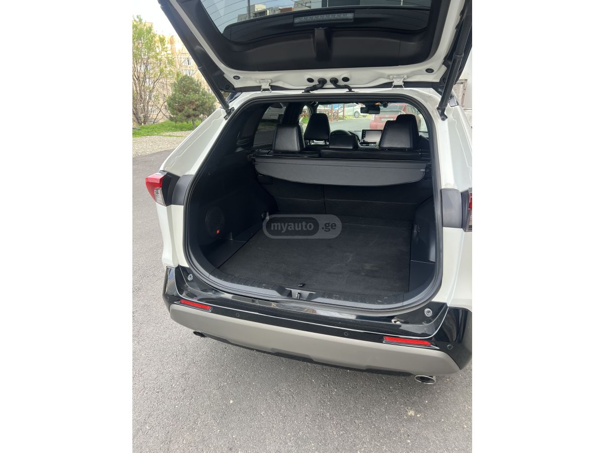 Toyota RAV 4 - фото 12