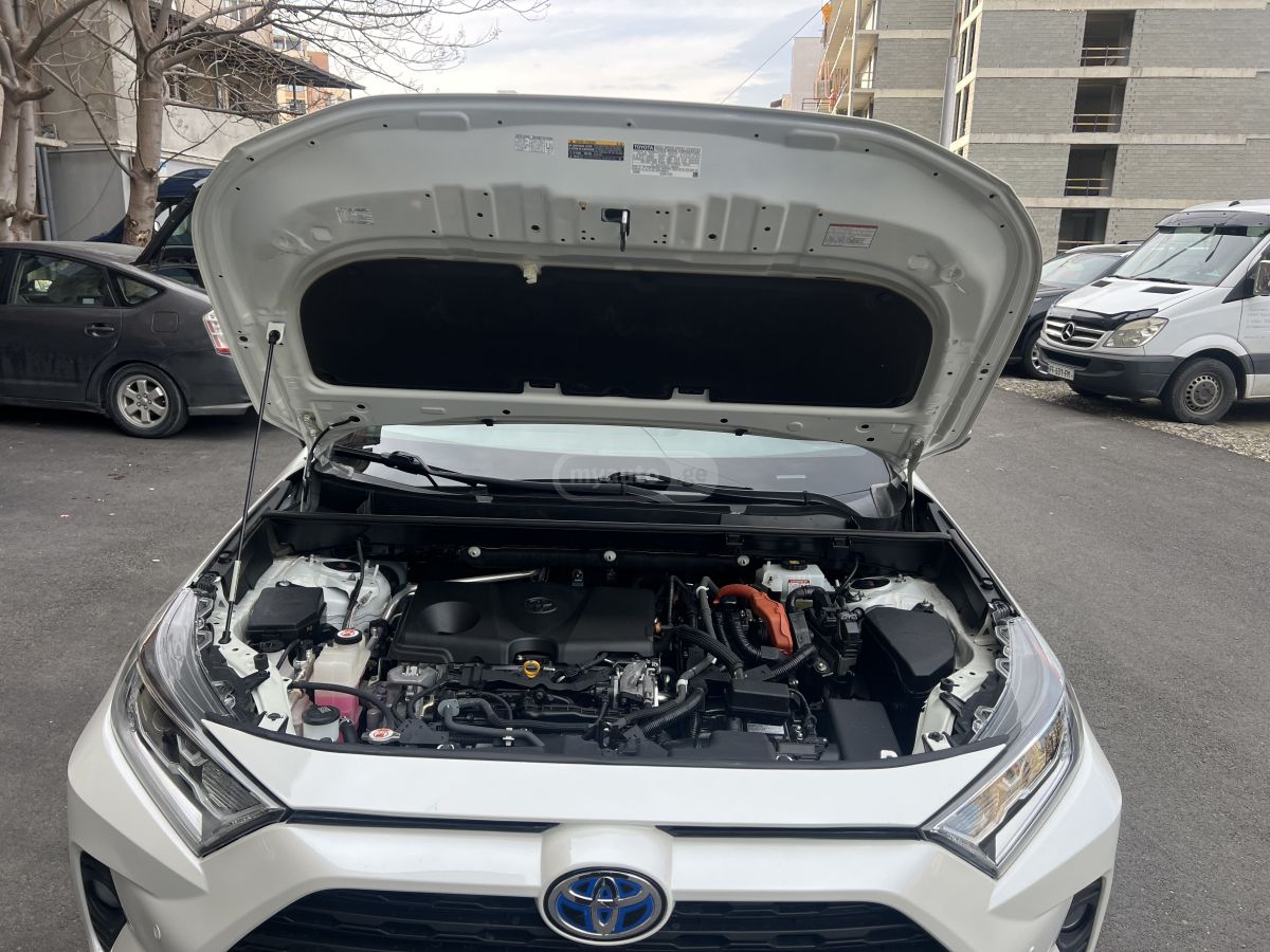 Toyota RAV 4 - фото 13