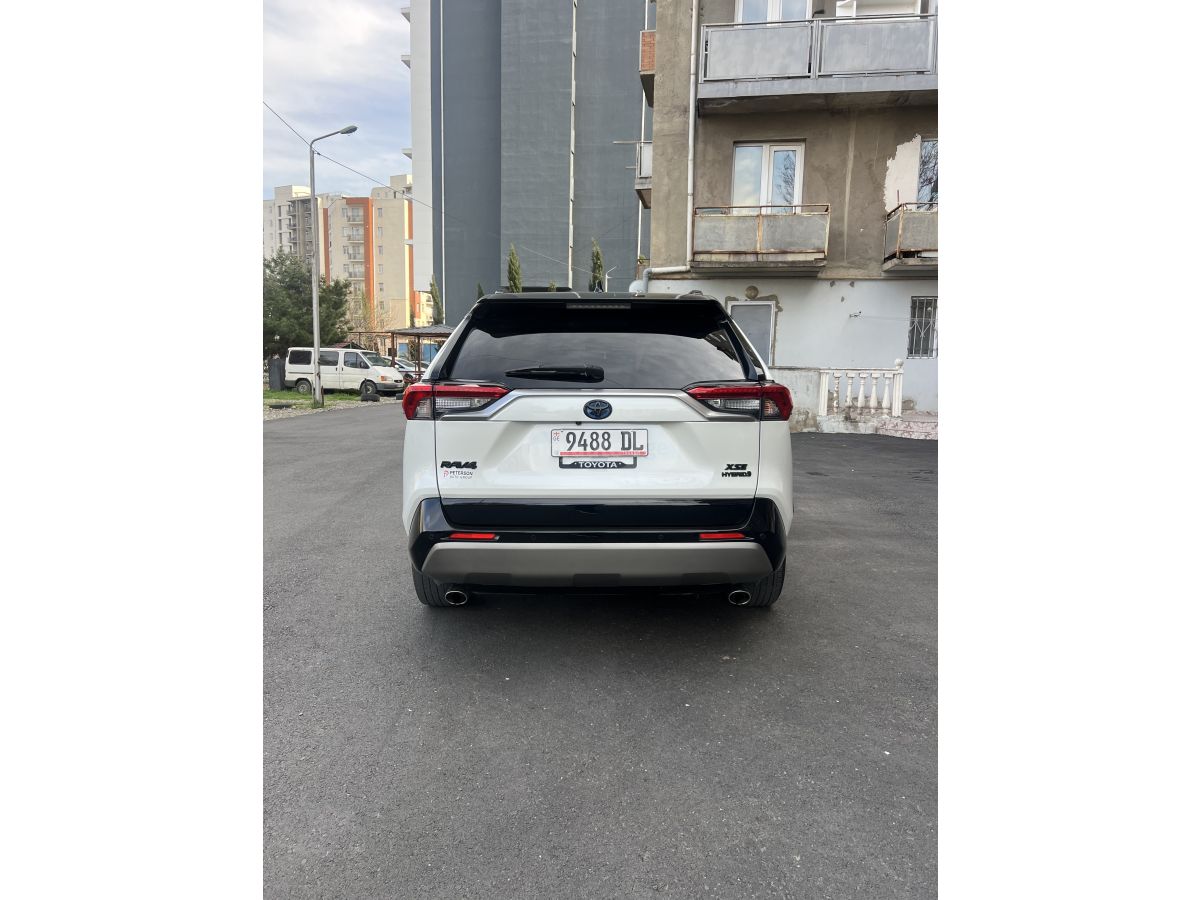 Toyota RAV 4 - фото 8