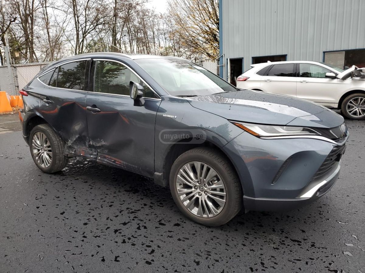 Toyota Limited 4dr All-Wheel Drive CV — миниатюра 3