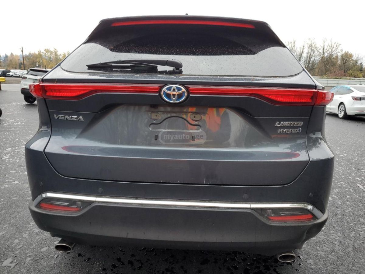 Toyota Limited 4dr All-Wheel Drive CV — миниатюра 8