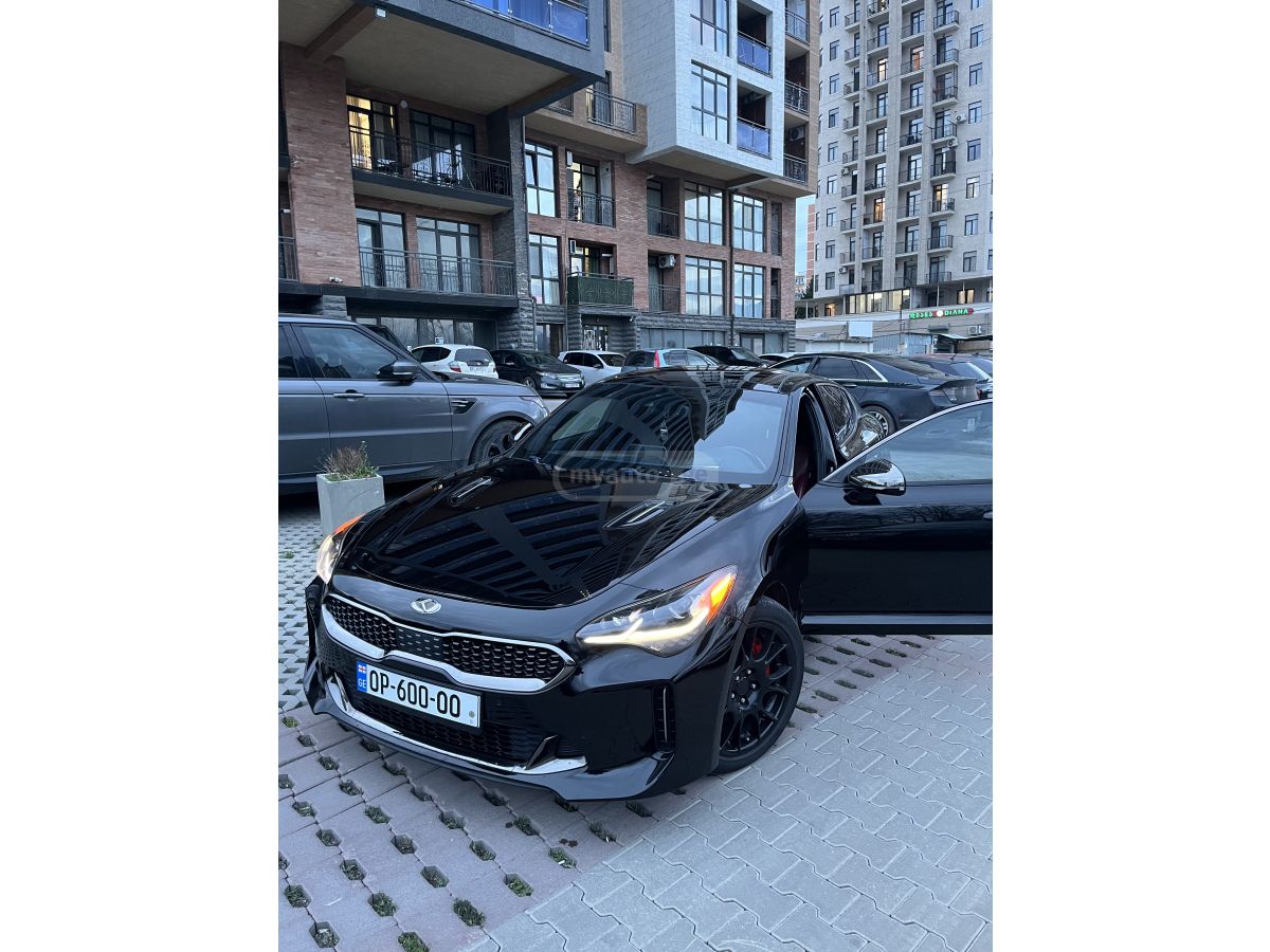 Kia Stinger - фото 10