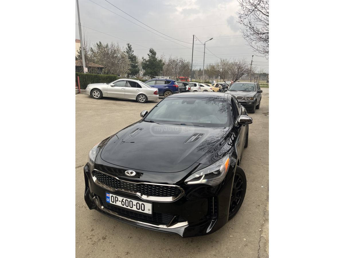 Kia Stinger - фото 2