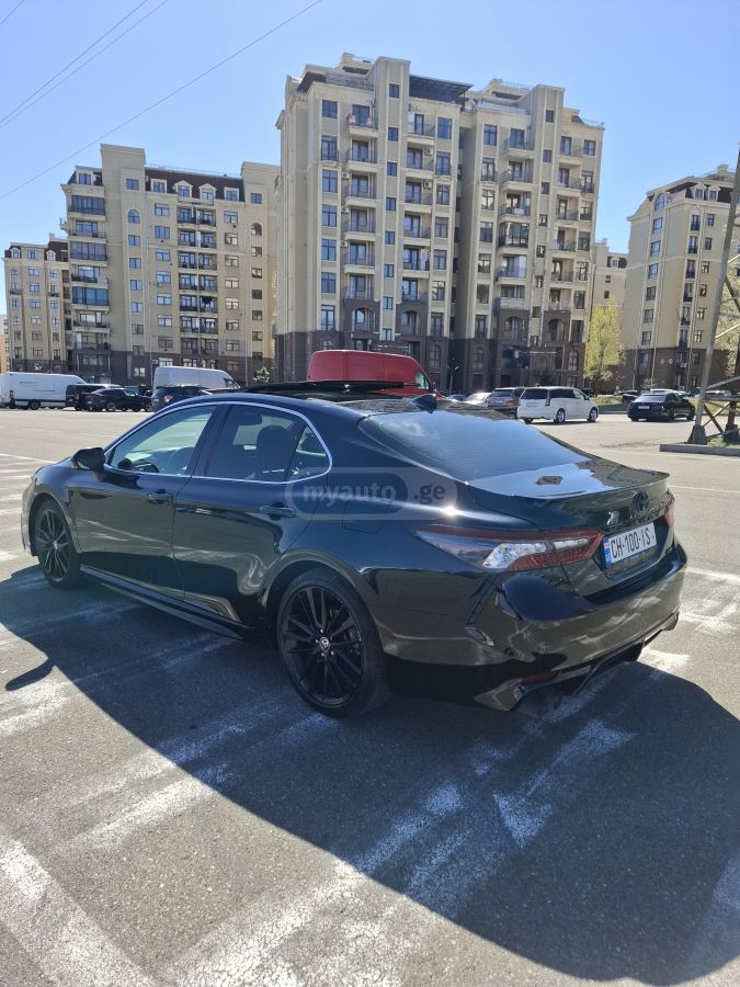 Toyota Camry - фото 5