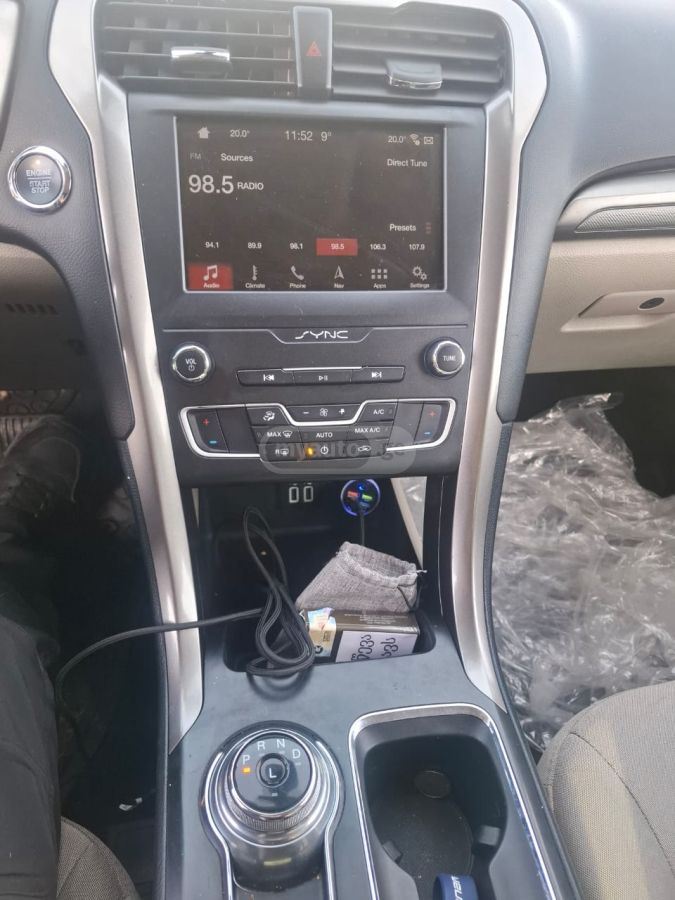 Ford Fusion - фото 1