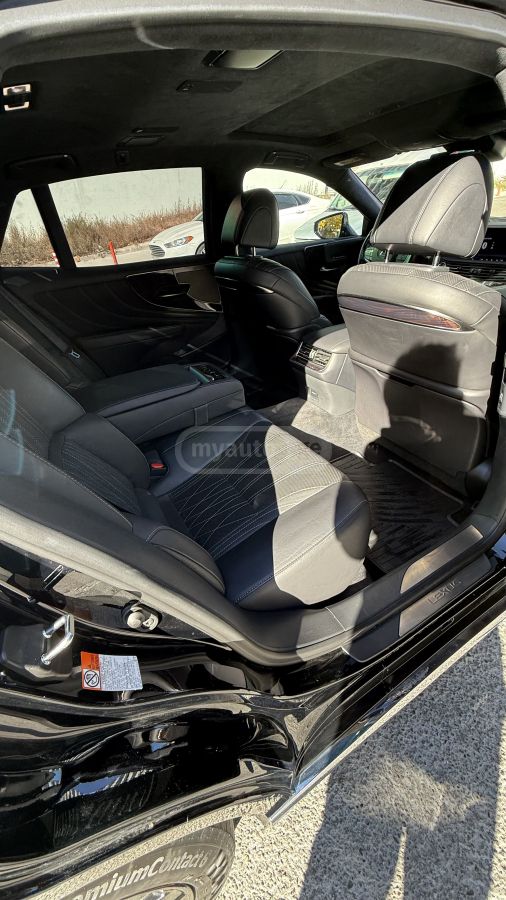 Lexus LS 500 - фото 11