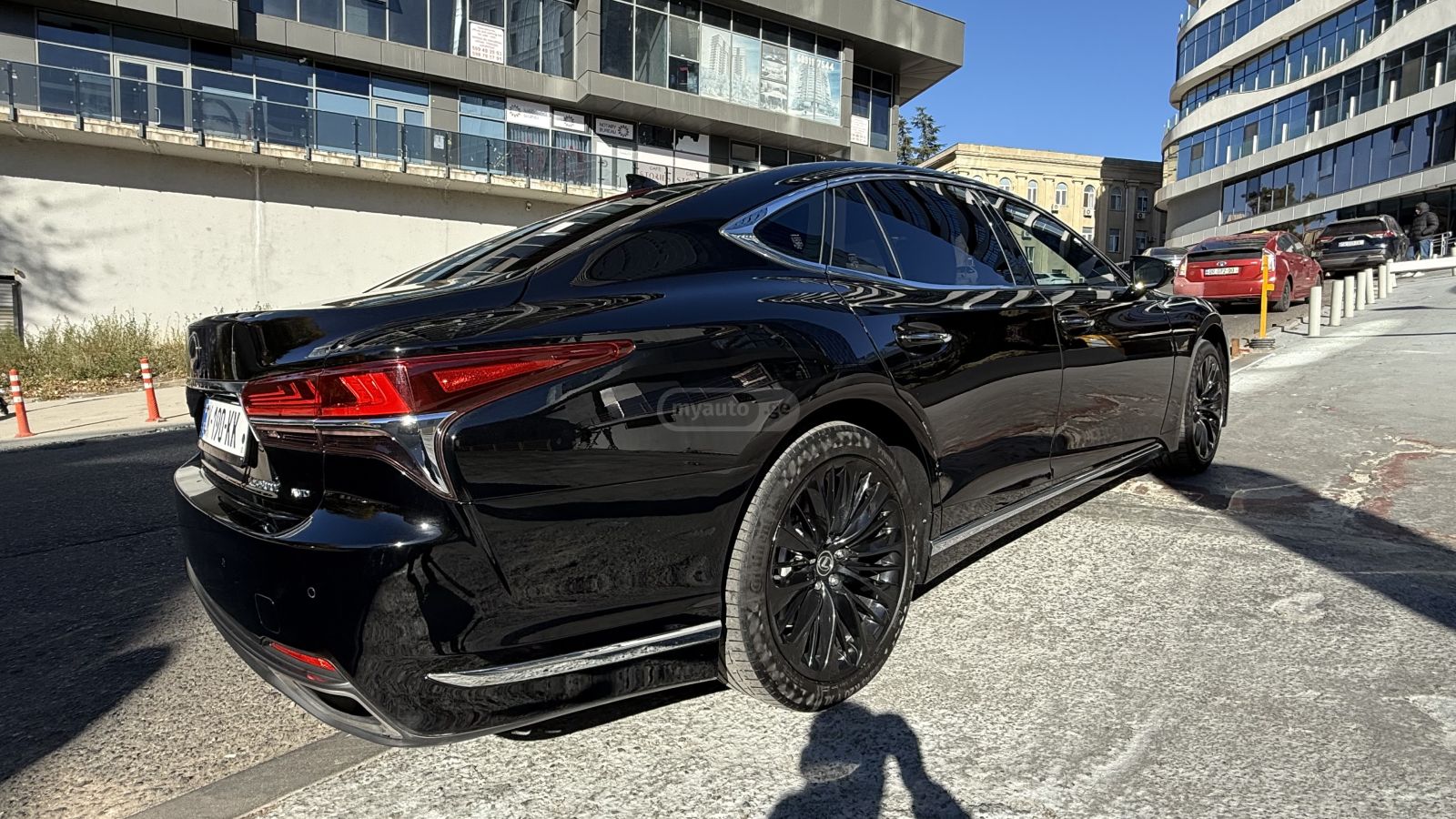 Lexus LS 500 - фото 7