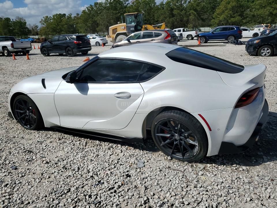 Toyota Supra 2026 — миниатюра 2