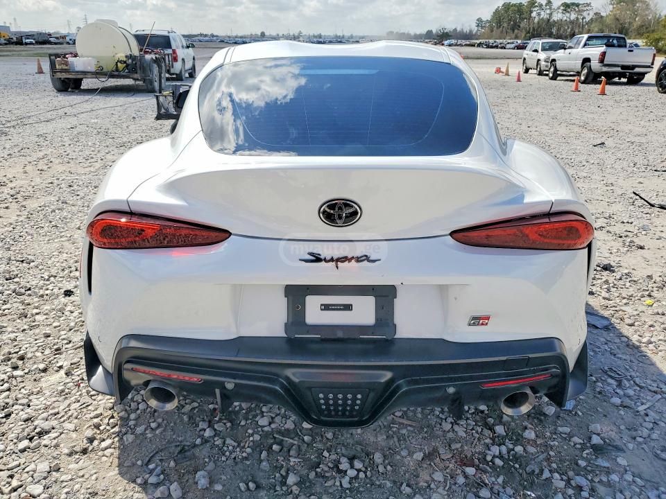 Toyota Supra 2026 — миниатюра 6