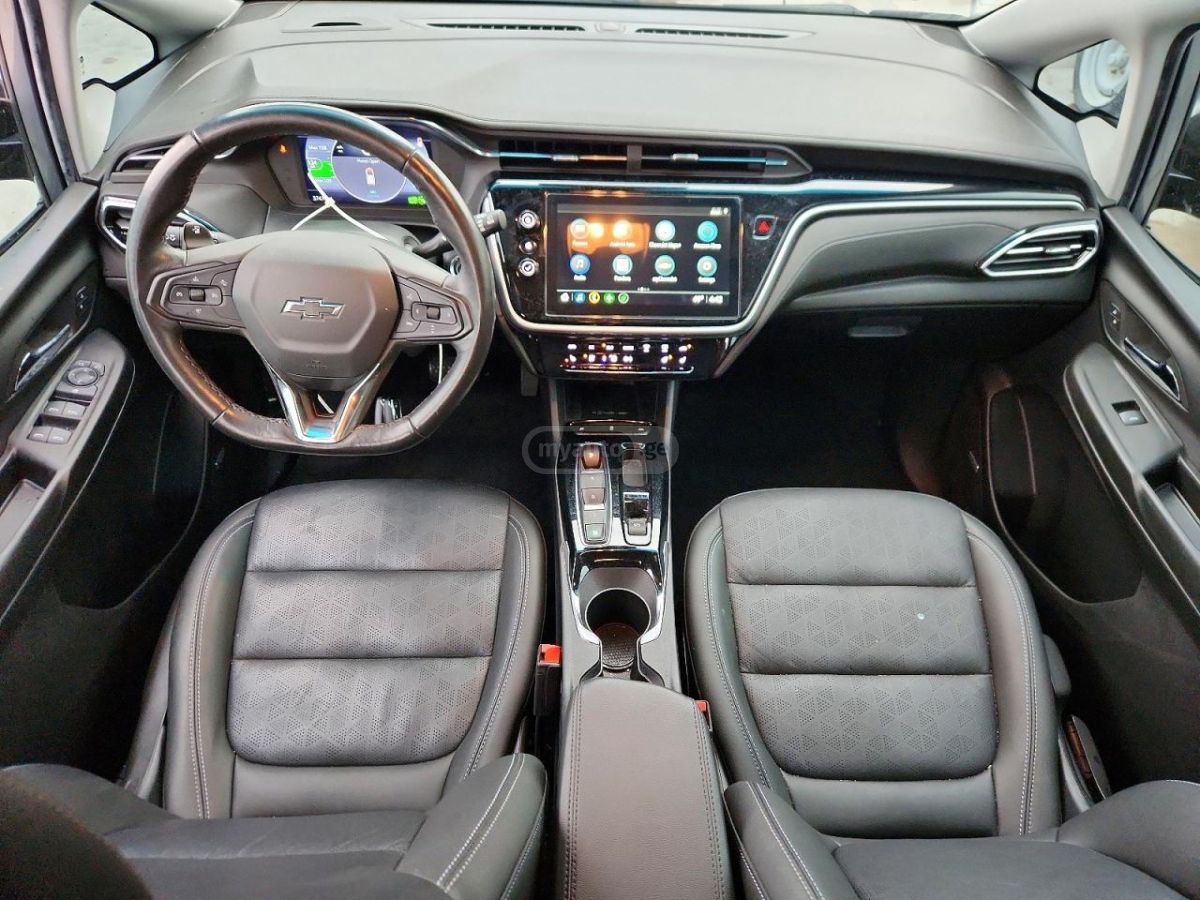 Chevrolet Bolt EV - фото 8