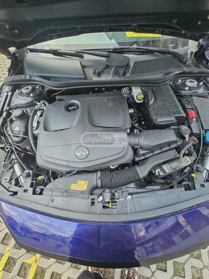 Infiniti QX 30 - фото 13