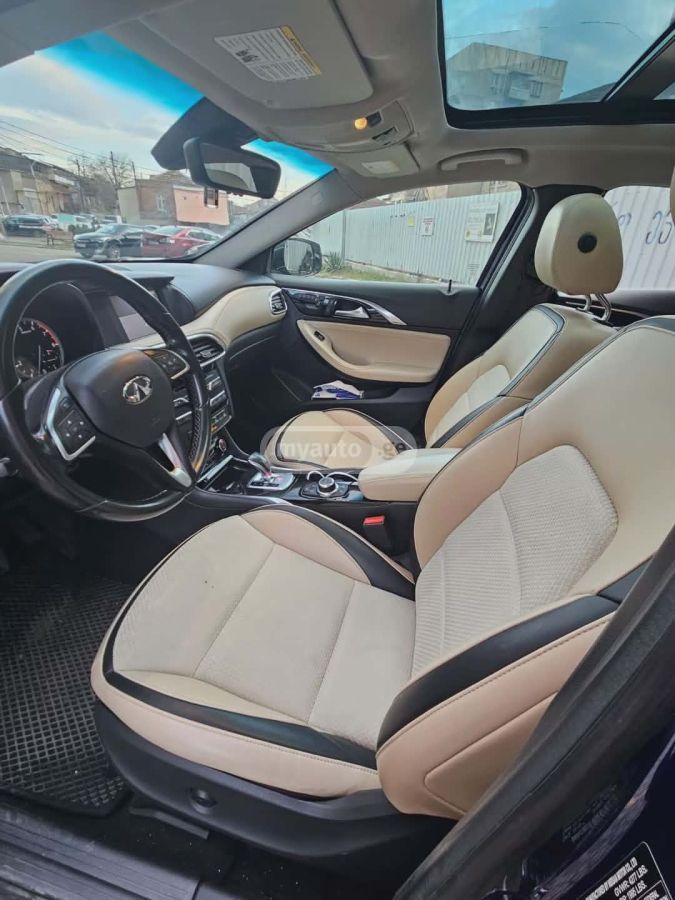 Infiniti QX 30 - фото 3