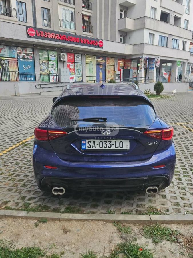 Infiniti QX 30 - фото 6