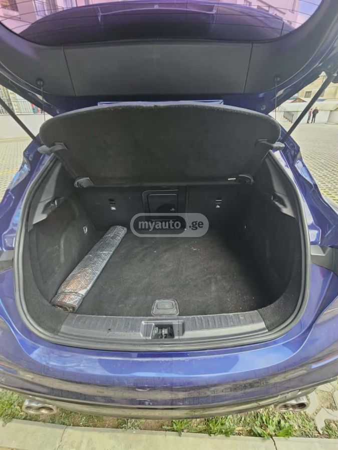 Infiniti QX 30 - фото 8