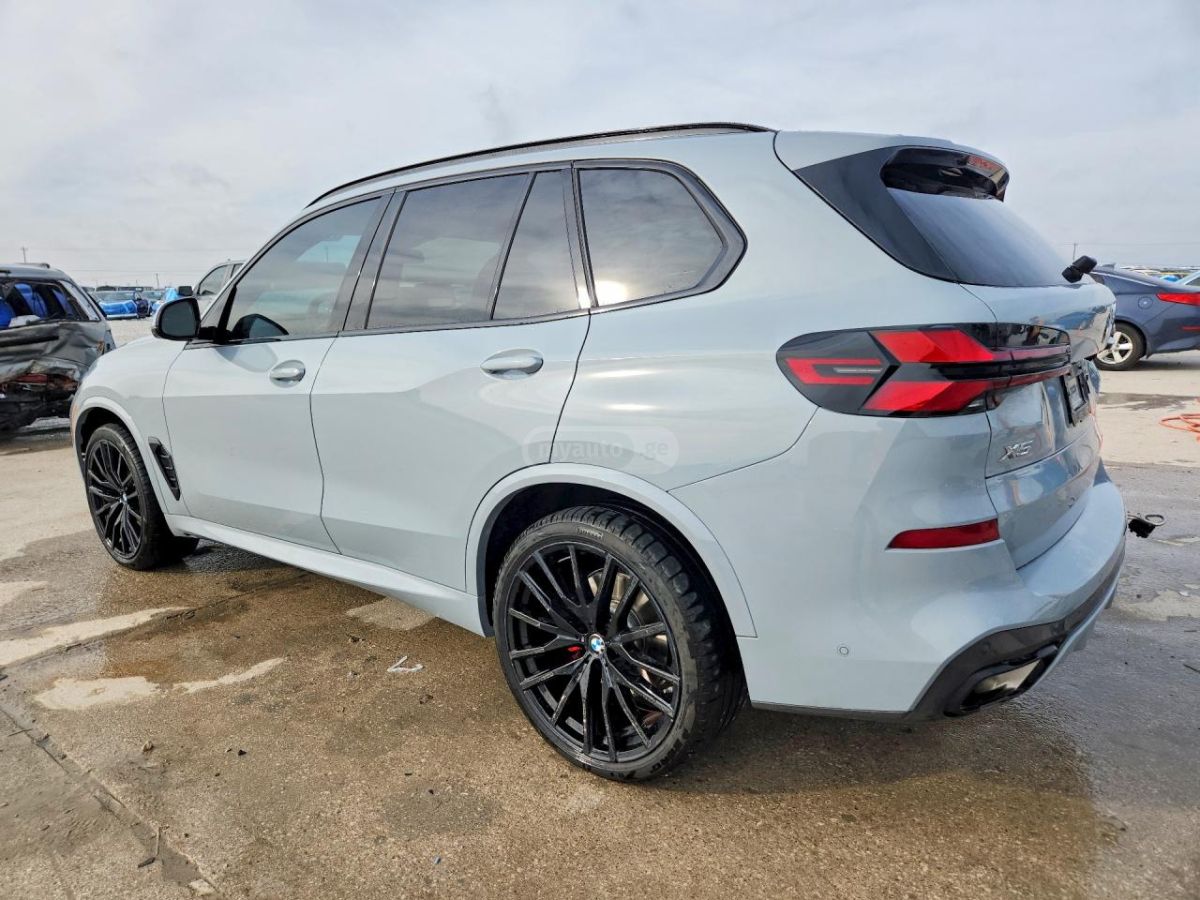 BMW X5 2025 — миниатюра 2