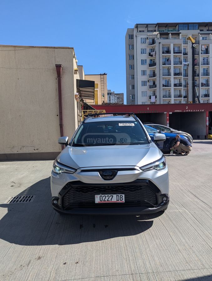 Toyota Corolla cross - фото 7