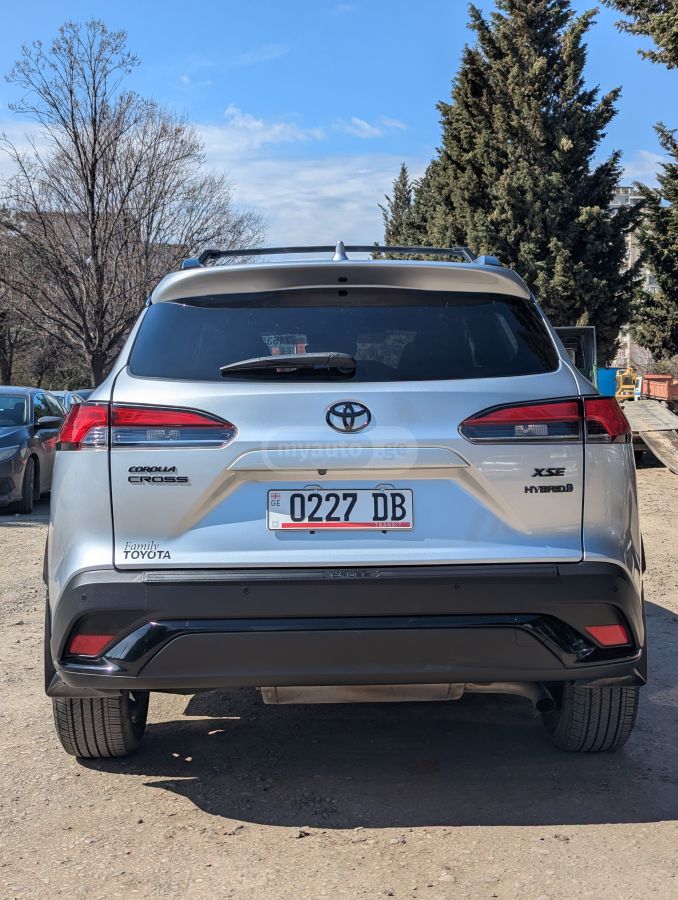 Toyota Corolla cross - фото 8