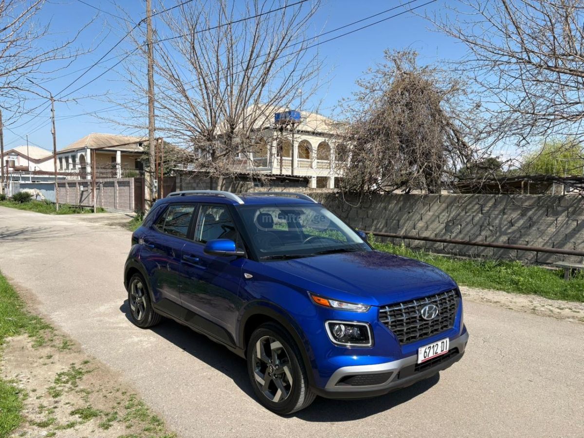 Hyundai venue - фото 2