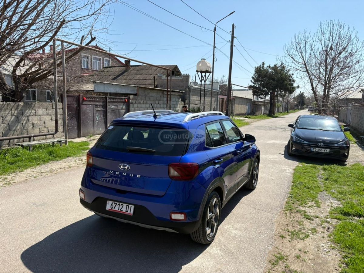 Hyundai venue - фото 5