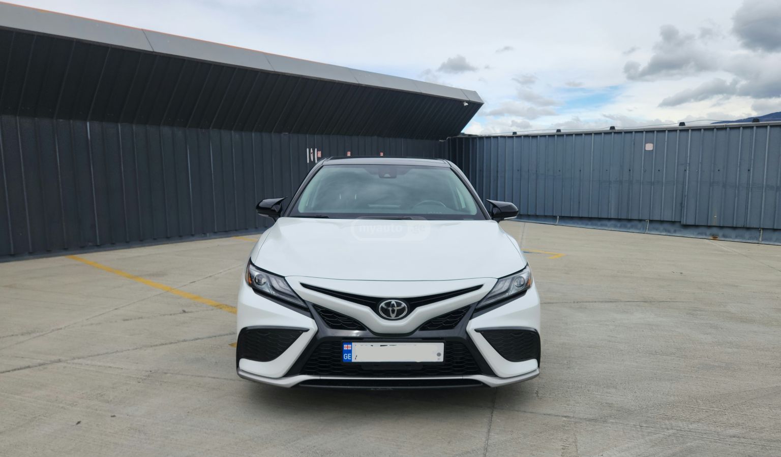 Toyota Camry - фото 3