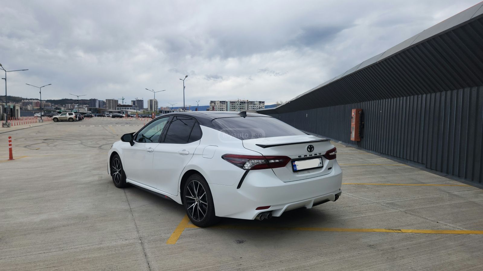 Toyota Camry - фото 5