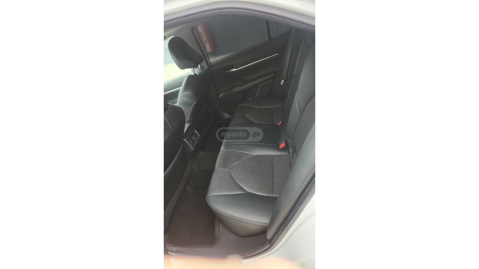 Toyota Camry - фото 7