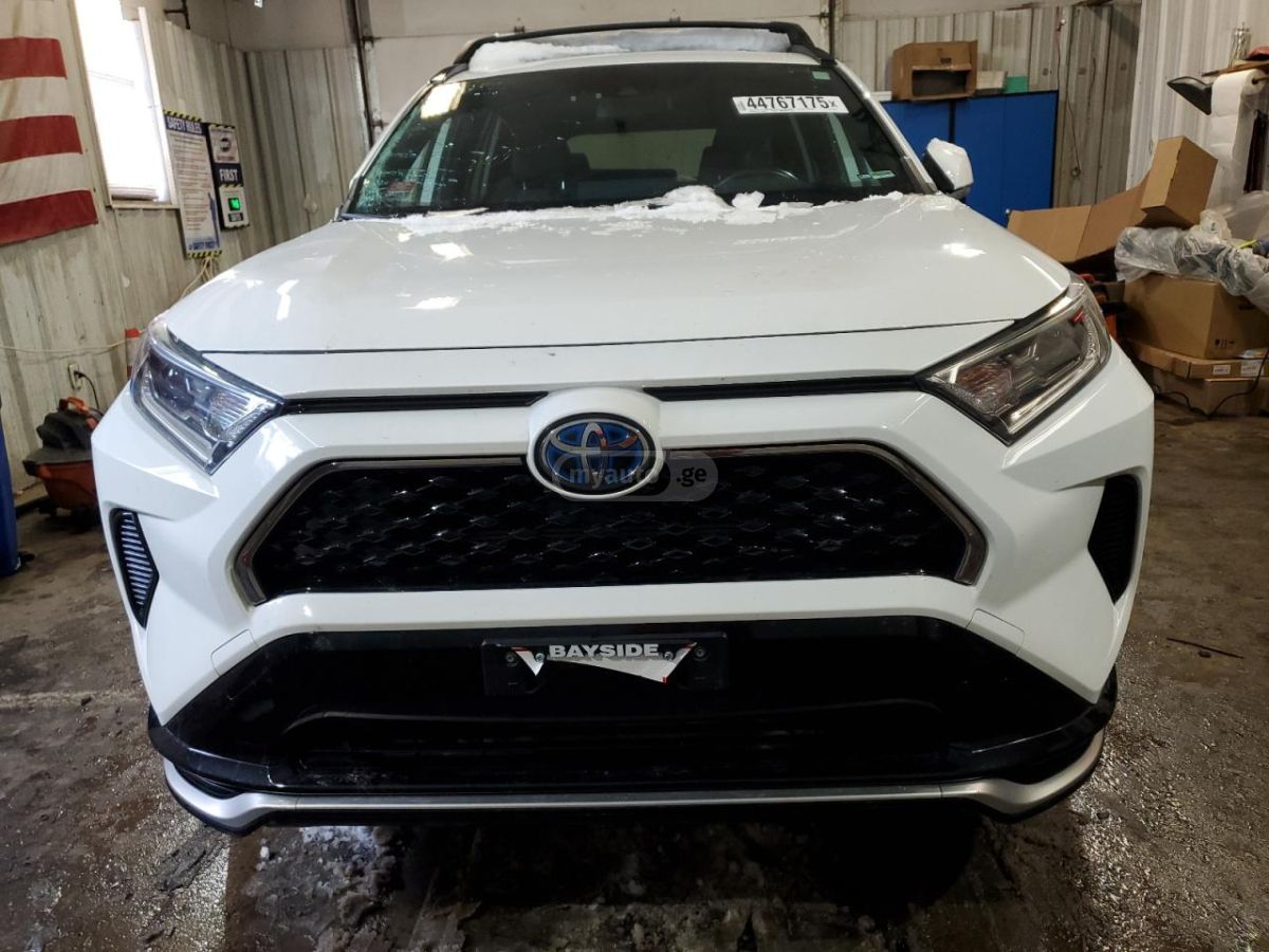 Toyota RAV 4 - фото 5