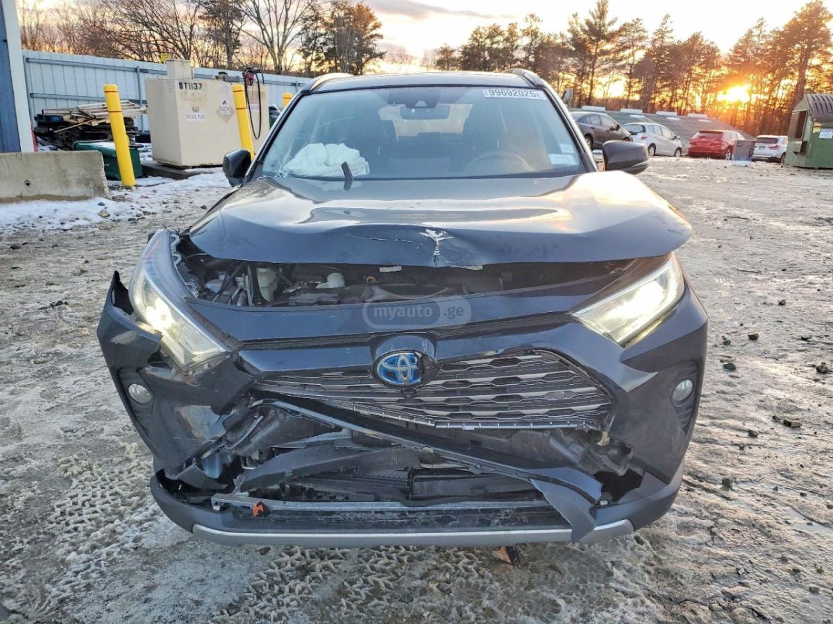 Toyota RAV 4 - фото 5