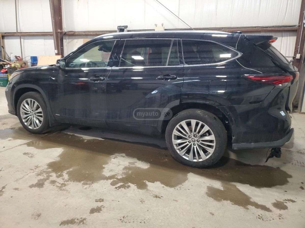 Toyota Highlander - фото 3