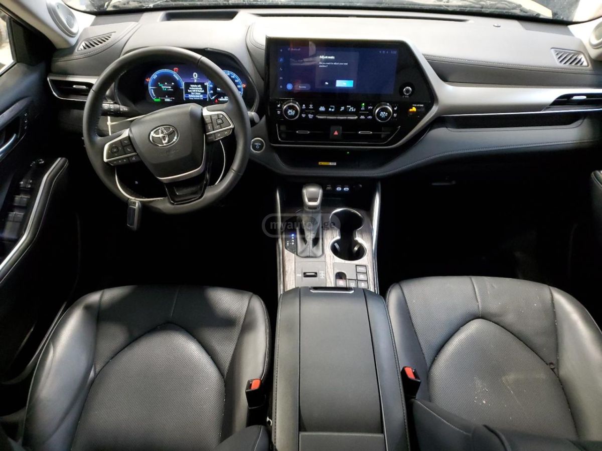 Toyota Highlander - фото 8