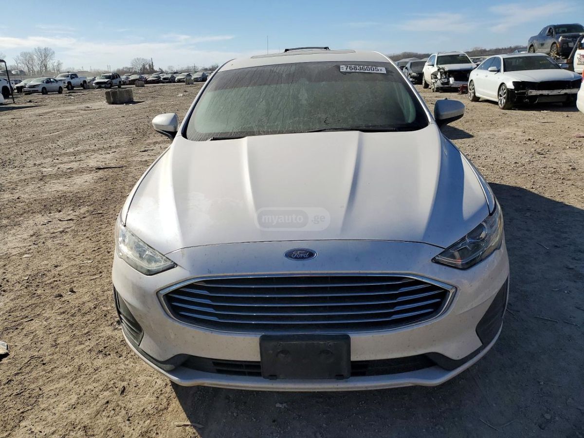 Ford Fusion - фото 5
