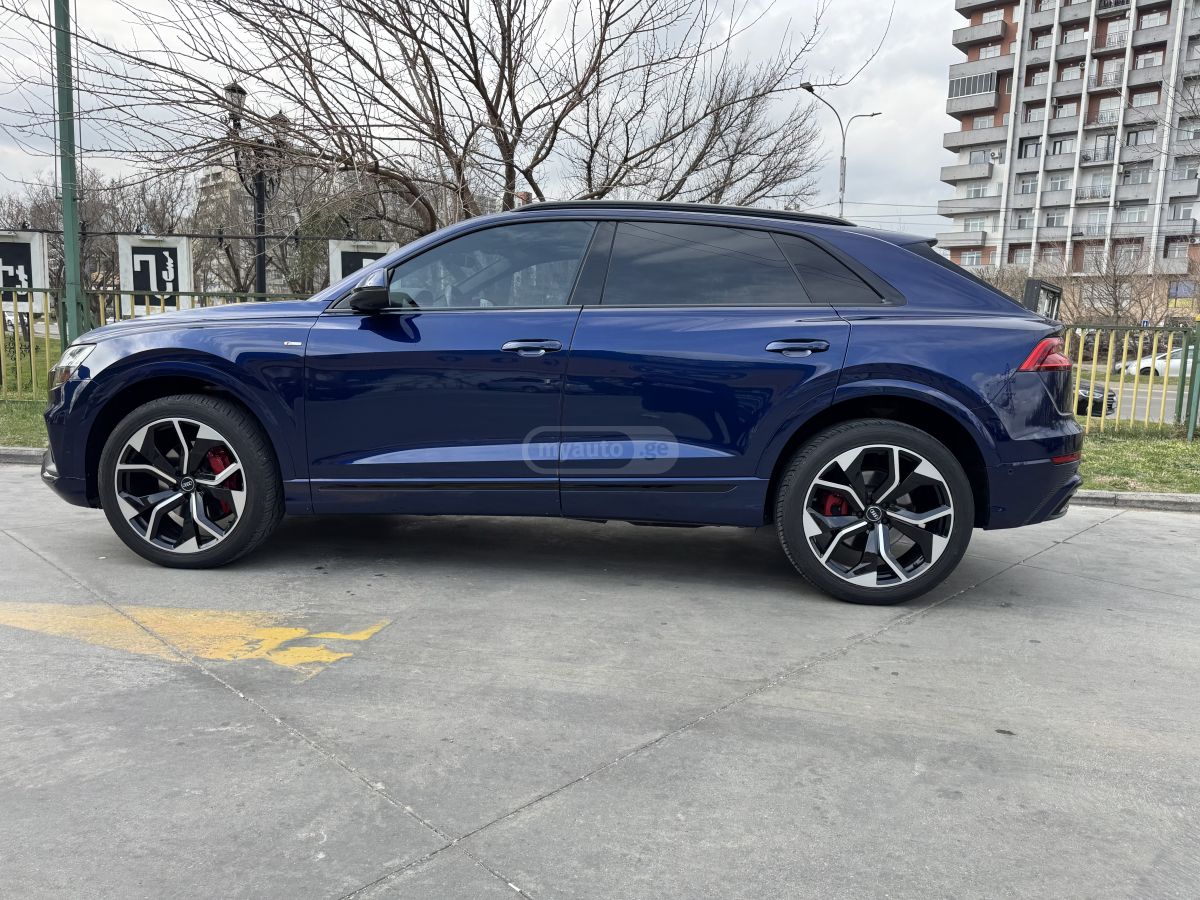Audi Q8 - фото 3