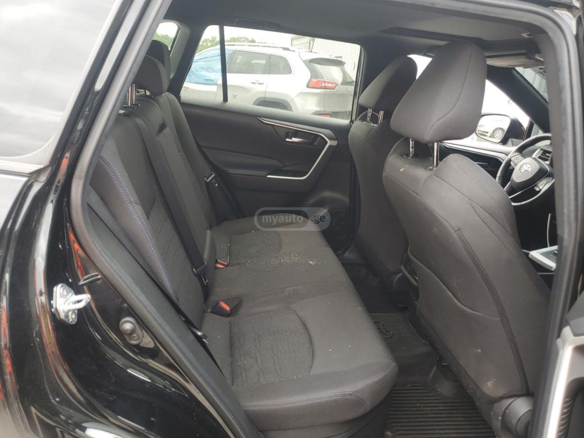 Toyota RAV 4 - фото 9