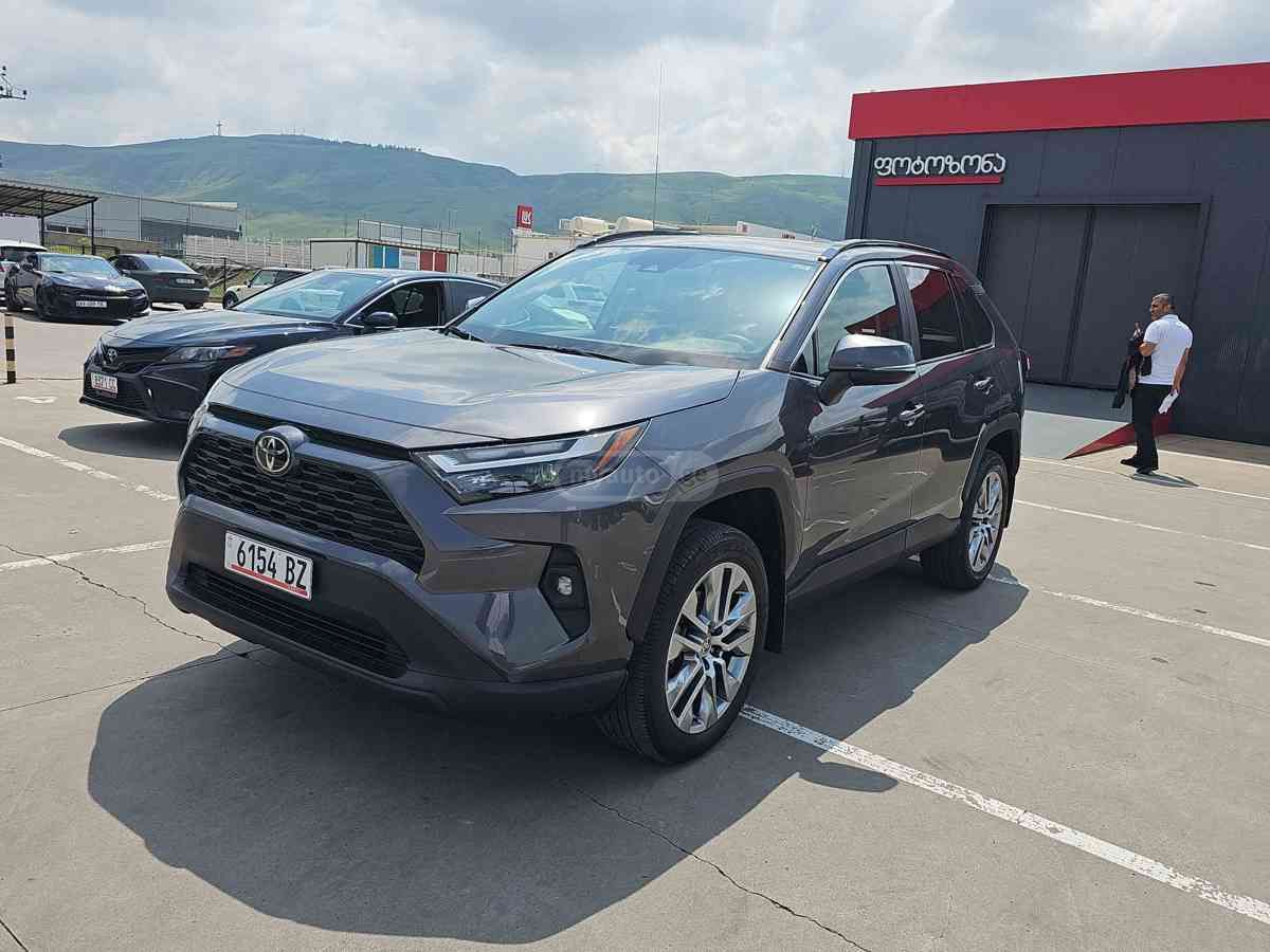 ToyotaRAV 4 Toyota RAV42022
