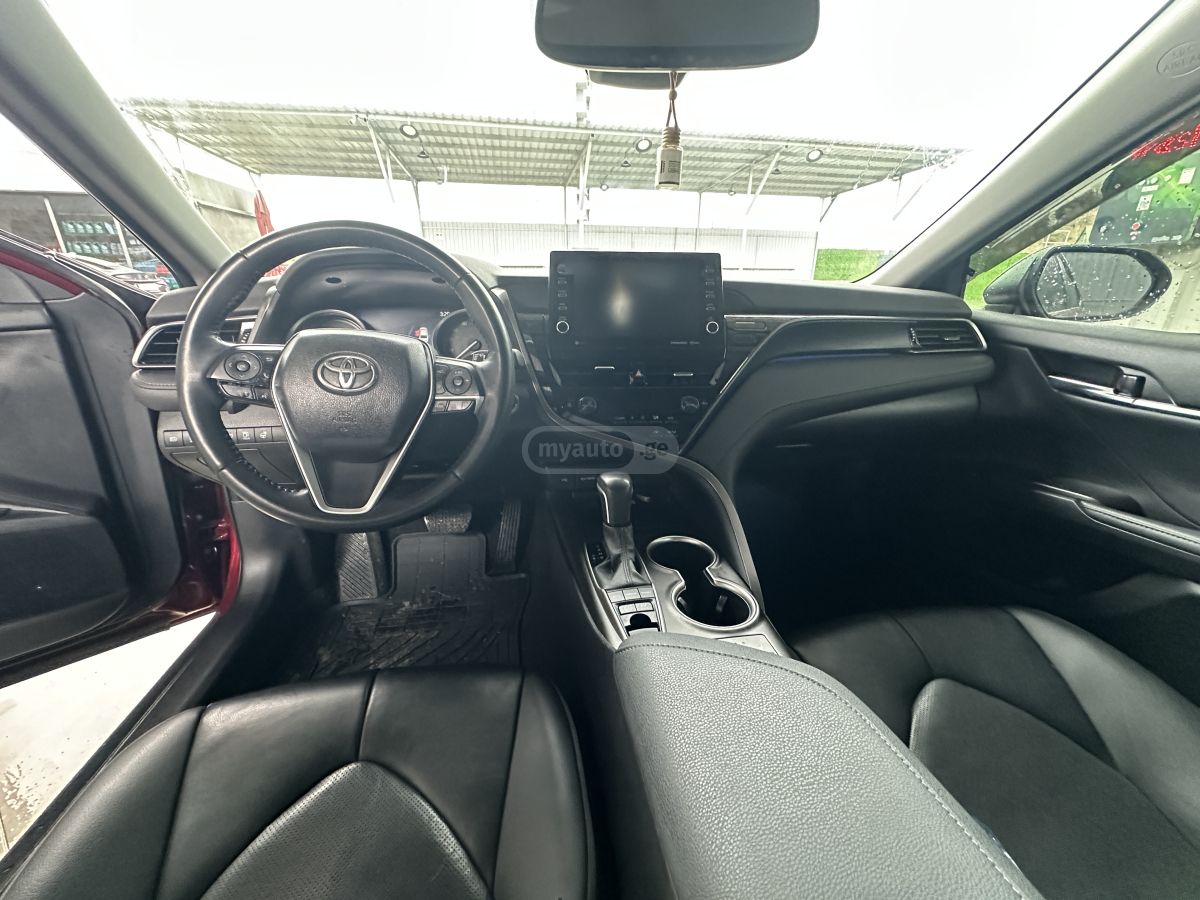 Toyota XLE 4dr All-Wheel Drive Sedan — миниатюра 9