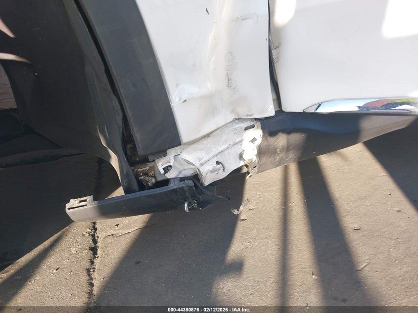 Mercedes-Benz EQE 350 2023 — миниатюра 11