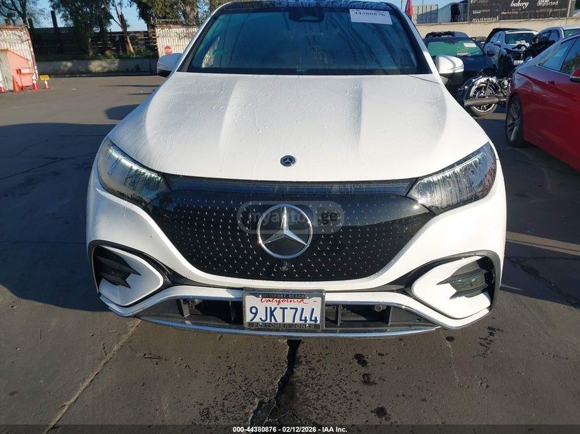 Mercedes-Benz EQE 350 2023 — миниатюра 12