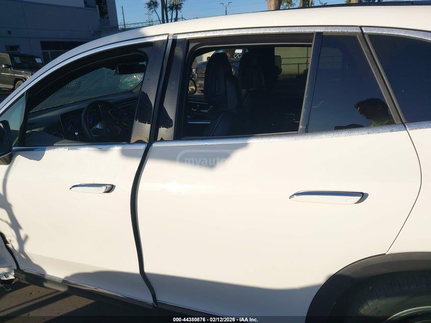 Mercedes-Benz EQE 350 2023 — миниатюра 14