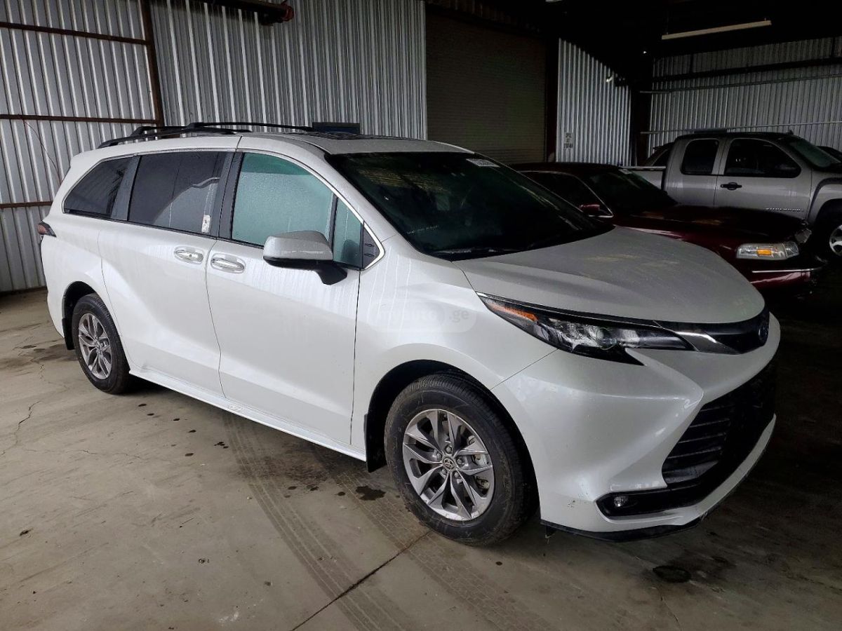 Toyota Sienna 2025 — миниатюра 4