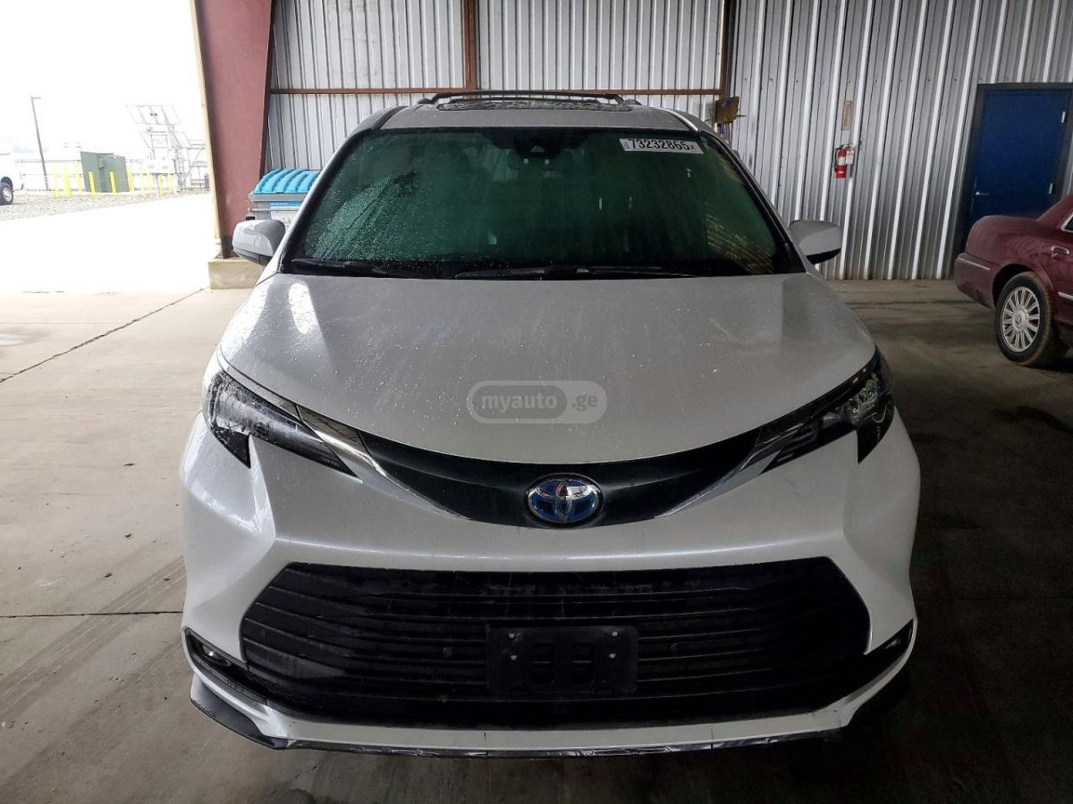 Toyota Sienna 2025 — миниатюра 5