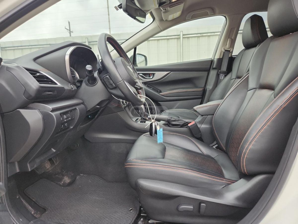 Subaru Limited 4dr All-Wheel Drive CV — миниатюра 11