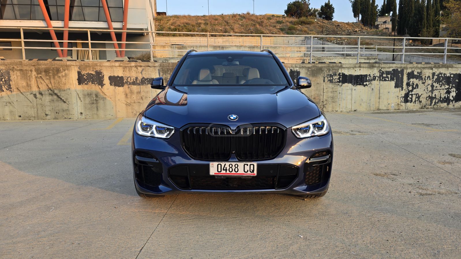 BMW X5 - фото 1