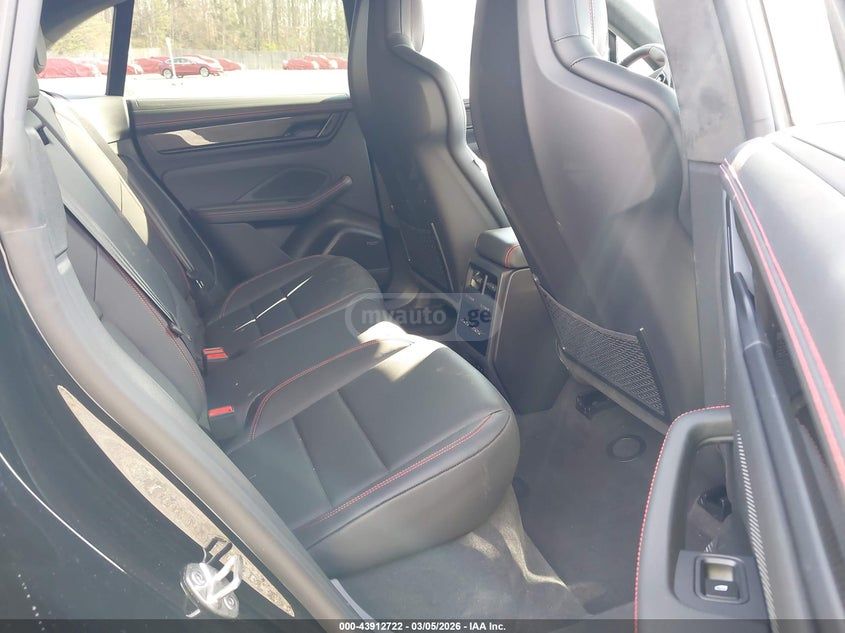 Porsche Macan 2025 — миниатюра 8