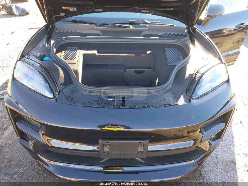 Porsche Macan 2025 — миниатюра 9