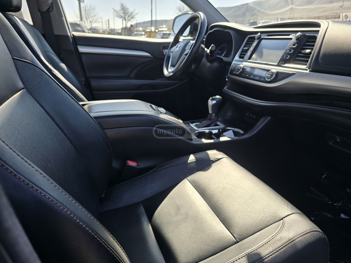Toyota Highlander - фото 11