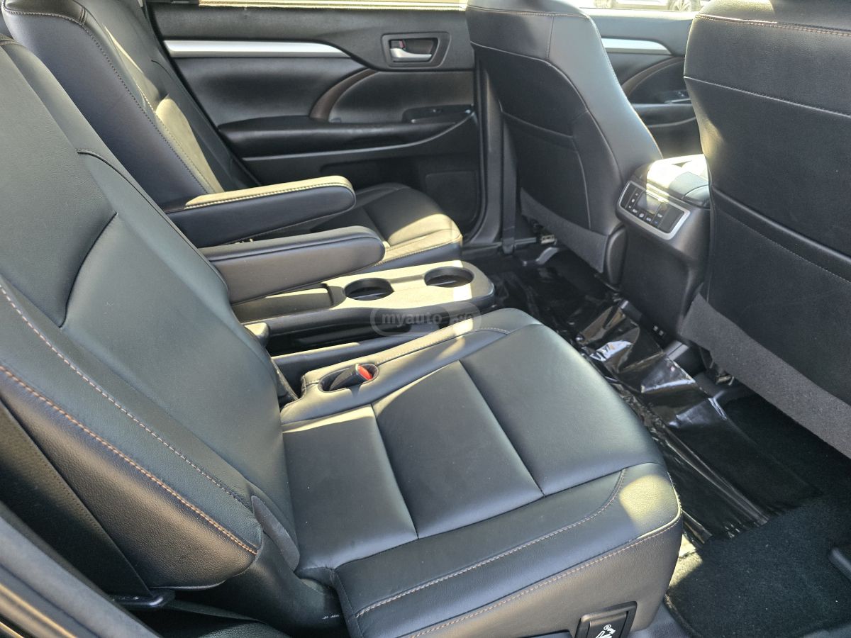 Toyota Highlander - фото 6